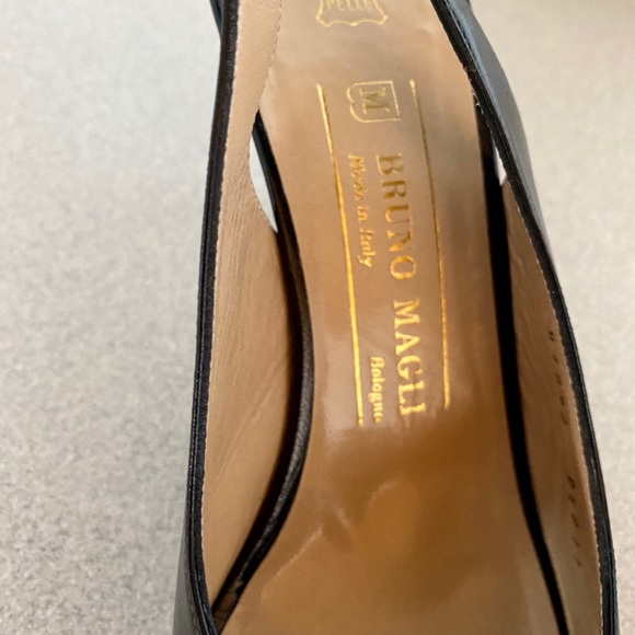 Vintage BRUNO MAGLI Leather Heels - Picture 6 of 8
